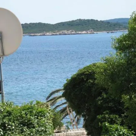 Seafront Pretner - With Terrace * Orebić