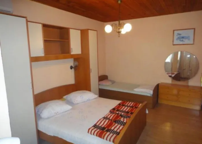 Apartament Seafront Pretner - With Terrace *