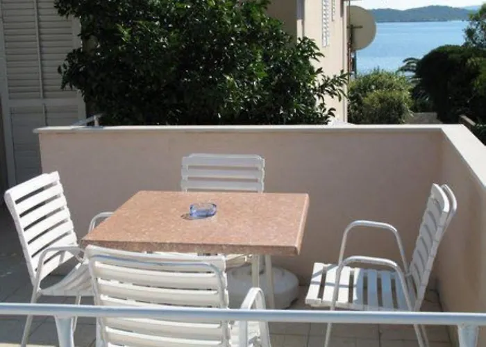 Seafront Pretner - With Terrace Apartament Orebić